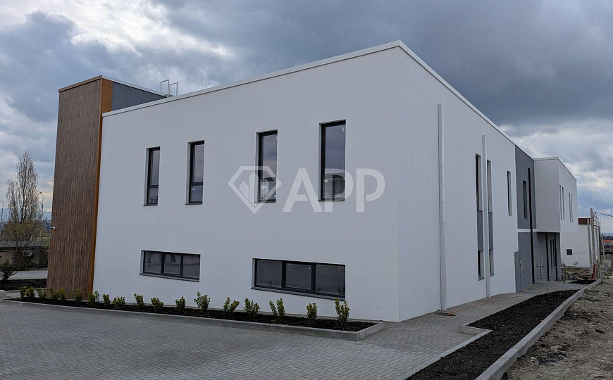 Сдаю помещение свободного назначения, 590 м² фото