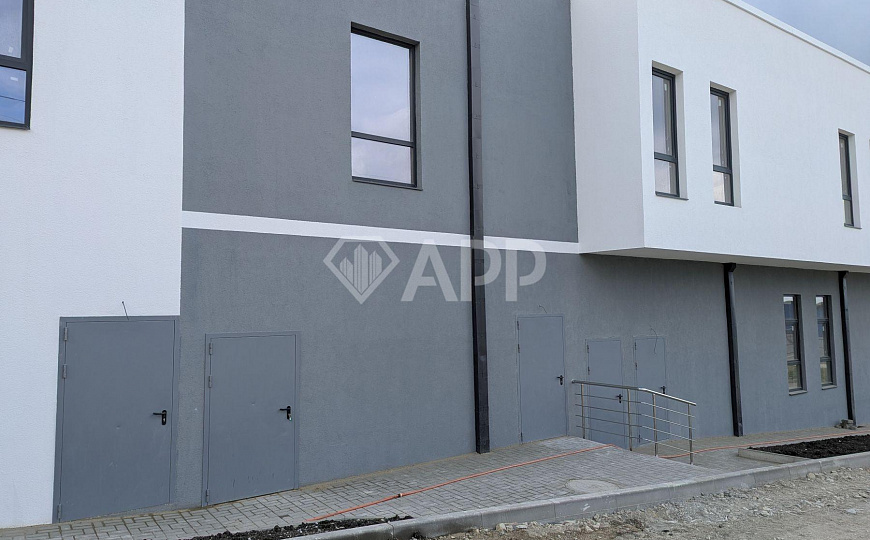 Сдаю помещение свободного назначения, 590 м² фото