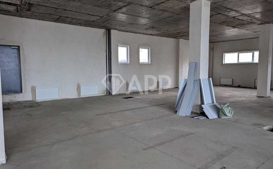 Сдаю помещение свободного назначения, 590 м² фото