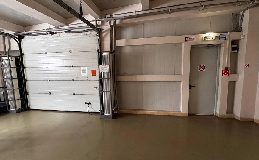 Торговая площадь в мебельном магазине, 100 м² фото