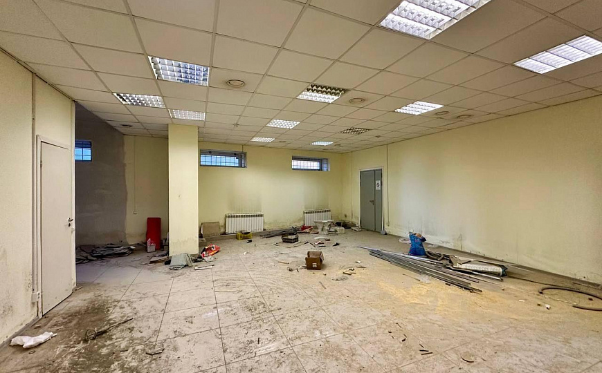 Аренда 650 м2 в цоколе с окнами на М.Горького фото