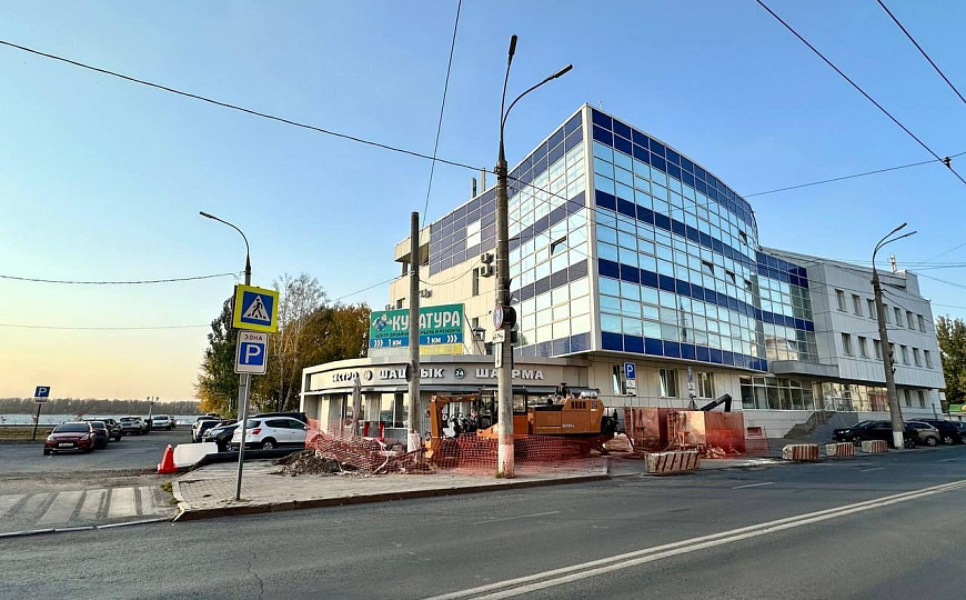 Аренда 650 м2 в цоколе с окнами на М.Горького фото