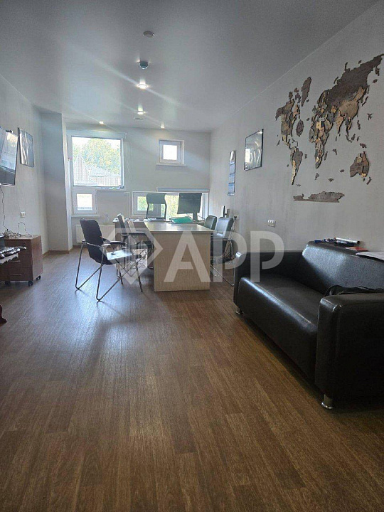 Современный офис с удачной локацией  фото