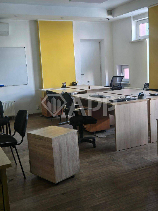 Современный офис с удачной локацией  фото