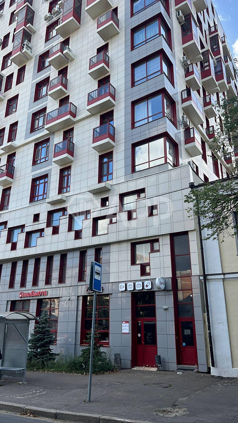 Современный офис с удачной локацией  фото