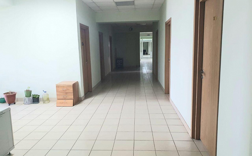 Офис в торговом центре с развитой инфраструктурой, 21,3 м² фото
