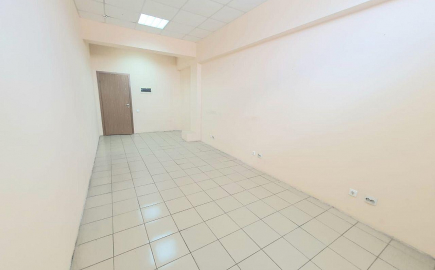 Офис в торговом центре с развитой инфраструктурой, 21,3 м² фото