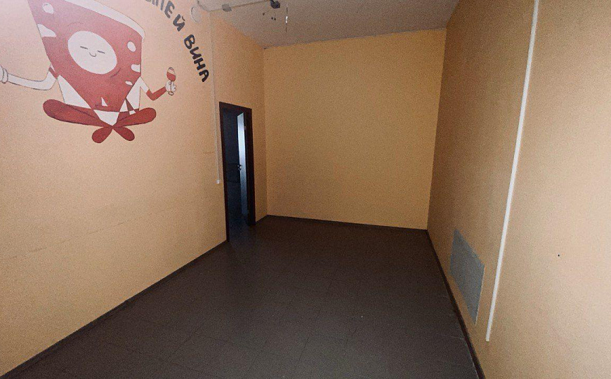 Торговое помещение, детская студия, медицина 130 м2 фото