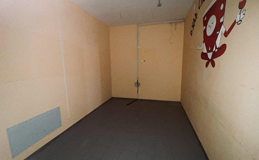 Торговое помещение, детская студия, медицина 130 м2 фото