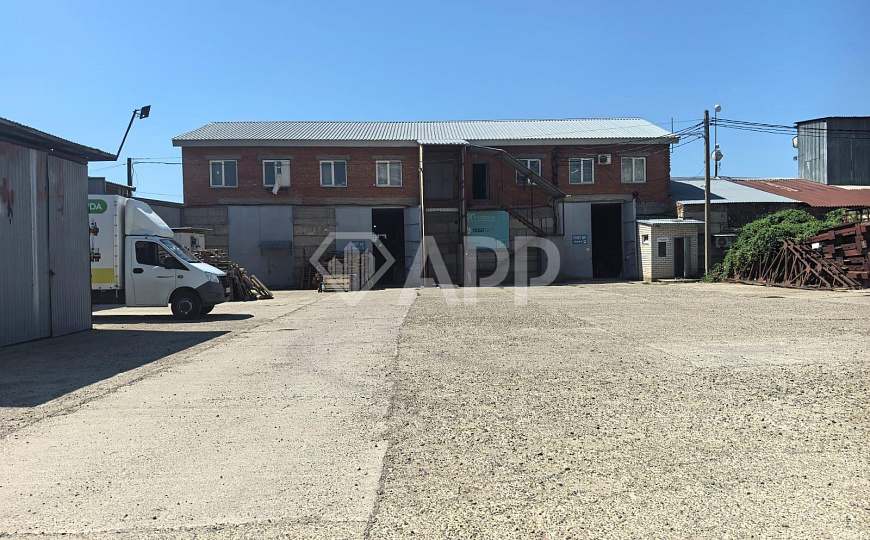 Продаю имущественный комплекс с арендаторами, 2 918 м² фото