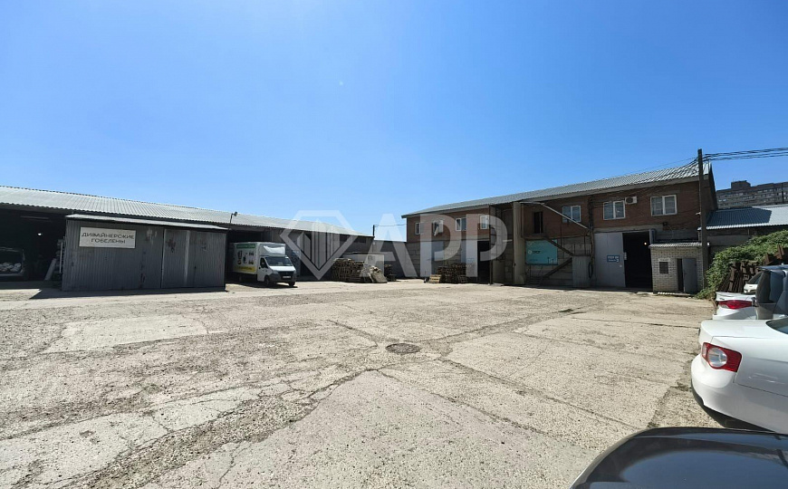 Продаю имущественный комплекс с арендаторами, 2 918 м² фото