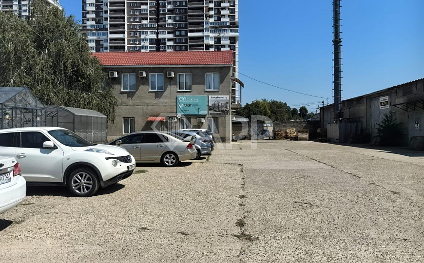 Продаю имущественный комплекс с арендаторами, 2 918 м² фото