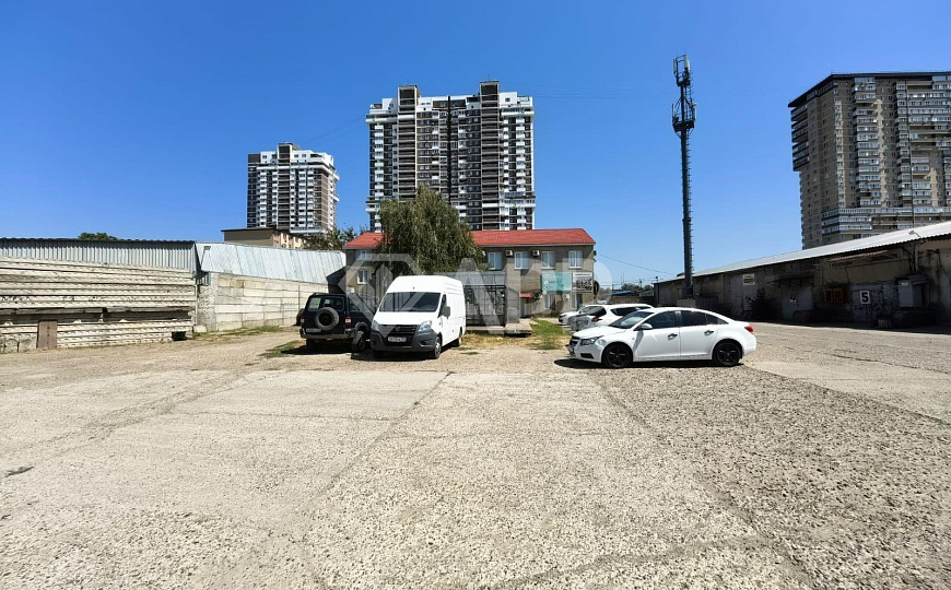 Продаю имущественный комплекс с арендаторами, 2 918 м² фото