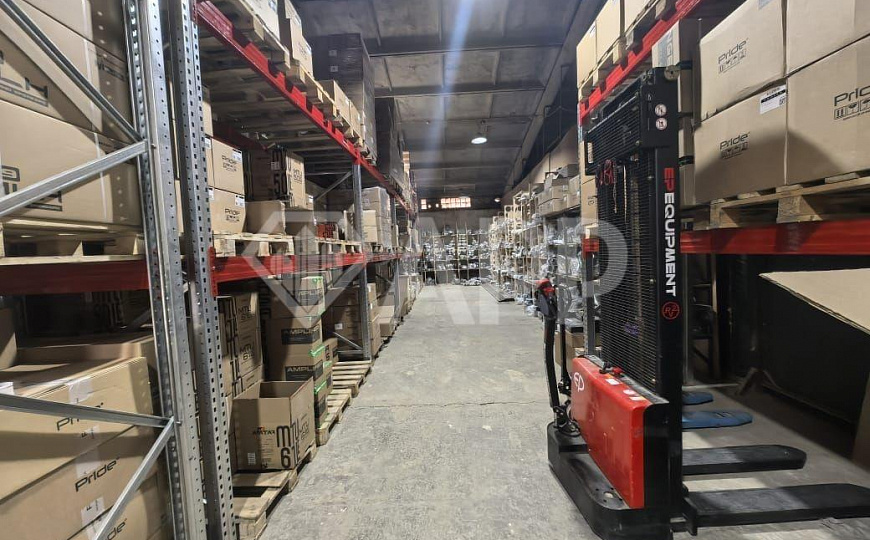 Продаю имущественный комплекс с арендаторами, 2 918 м² фото