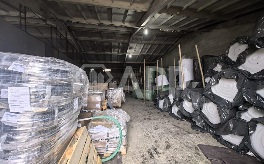 Продаю имущественный комплекс с арендаторами, 2 918 м² фото