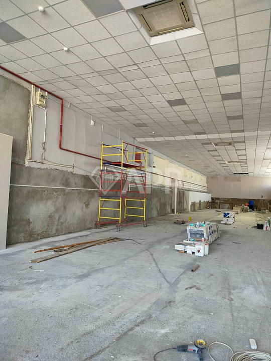 Сдам помещение свободного назначения, 462 м² фото