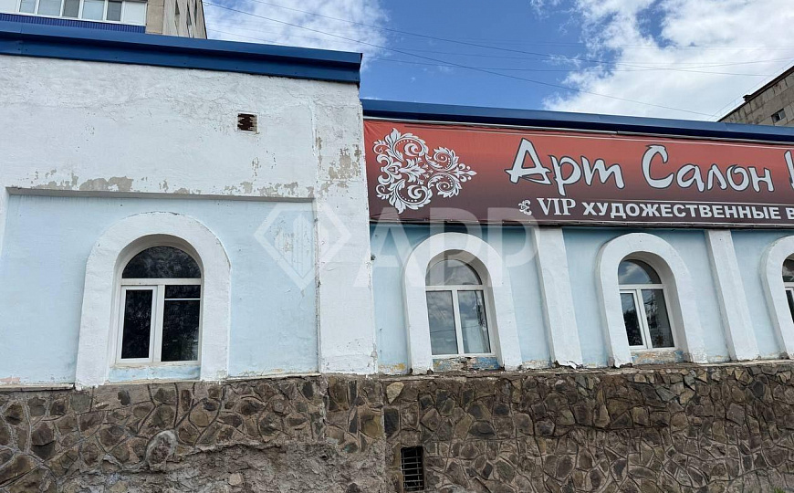 Помещение свободного назначения на красной линии фото