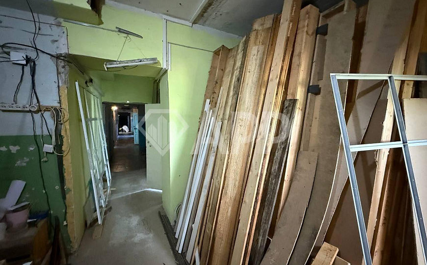 Помещение свободного назначения на красной линии фото