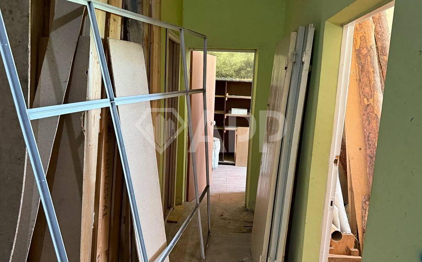 Помещение свободного назначения на красной линии фото