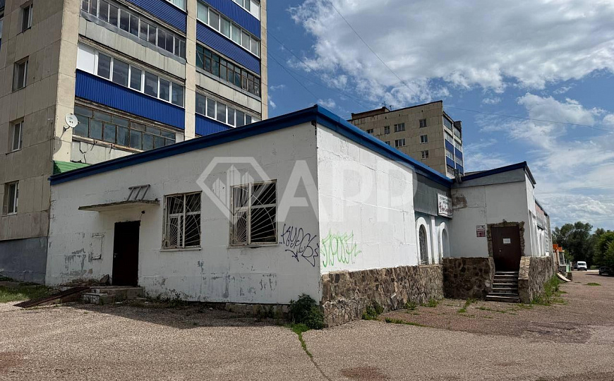 Помещение свободного назначения на красной линии фото