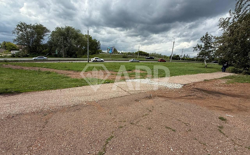 Помещение свободного назначения на красной линии фото