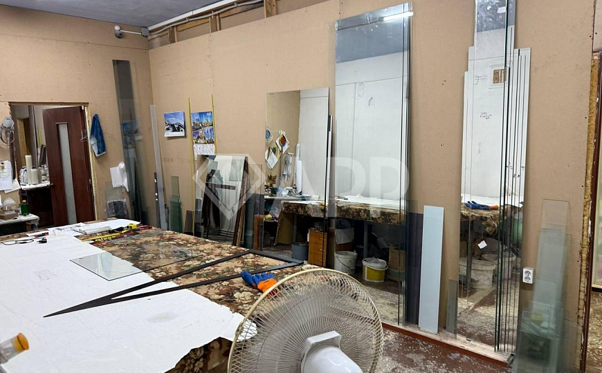 Помещение свободного назначения на красной линии фото