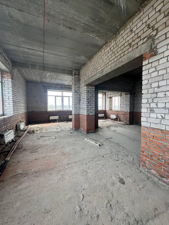 Торговое помещение 655м2 в Новом ЖК Волгарь фото