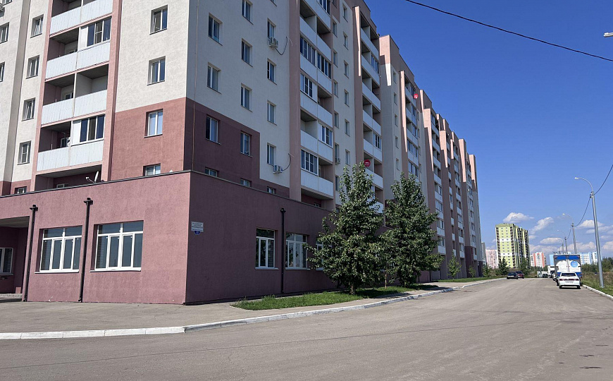 Торговое помещение 655м2 в Новом ЖК Волгарь фото