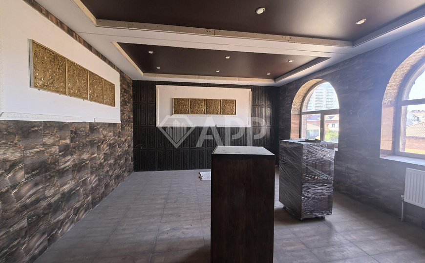 Сдаю отдельно-стоящее здание, 800 м² фото
