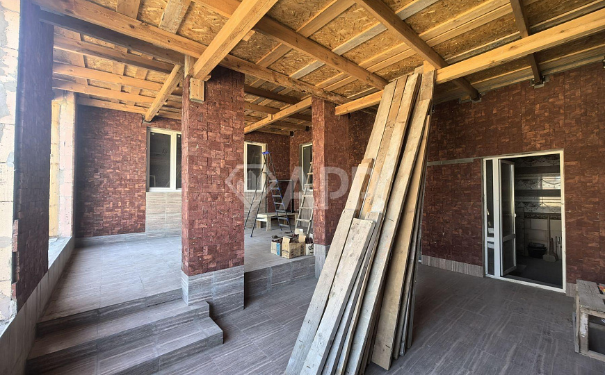 Сдаю отдельно-стоящее здание, 800 м² фото