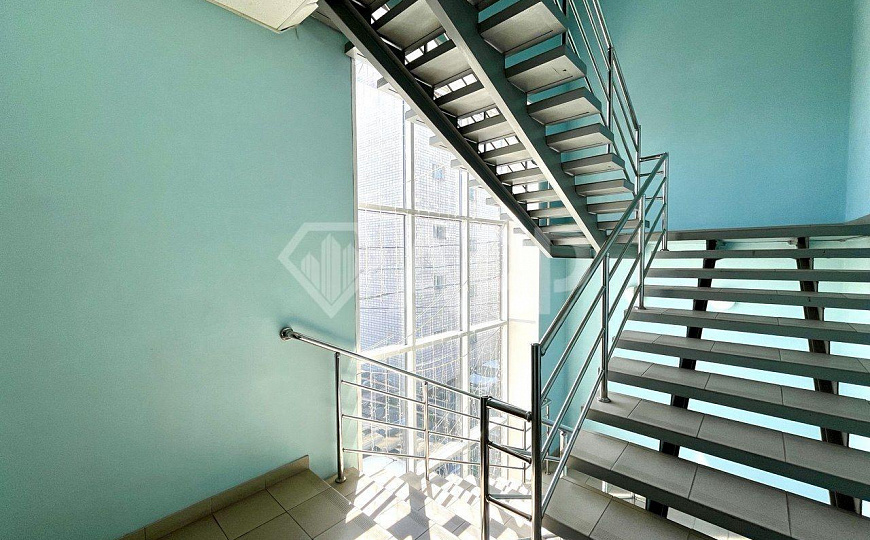 Продажа здания с землей и собственной парковкой, 1 линия, центр  фото