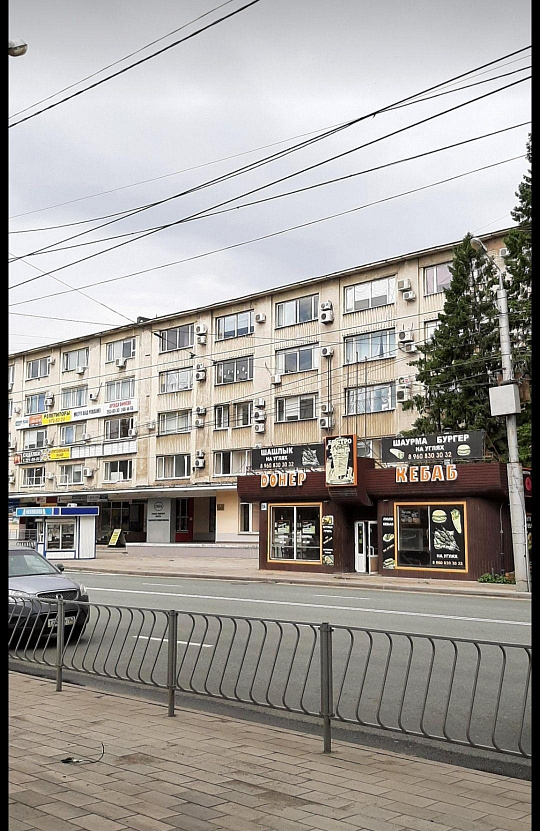 Офисный центр в центре города фото