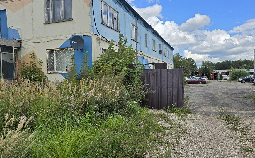 Продам отдельное здание, 727 м². Земля в собственности. фото