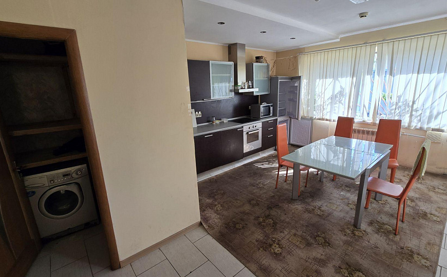 Продам отдельное здание, 727 м². Земля в собственности. фото