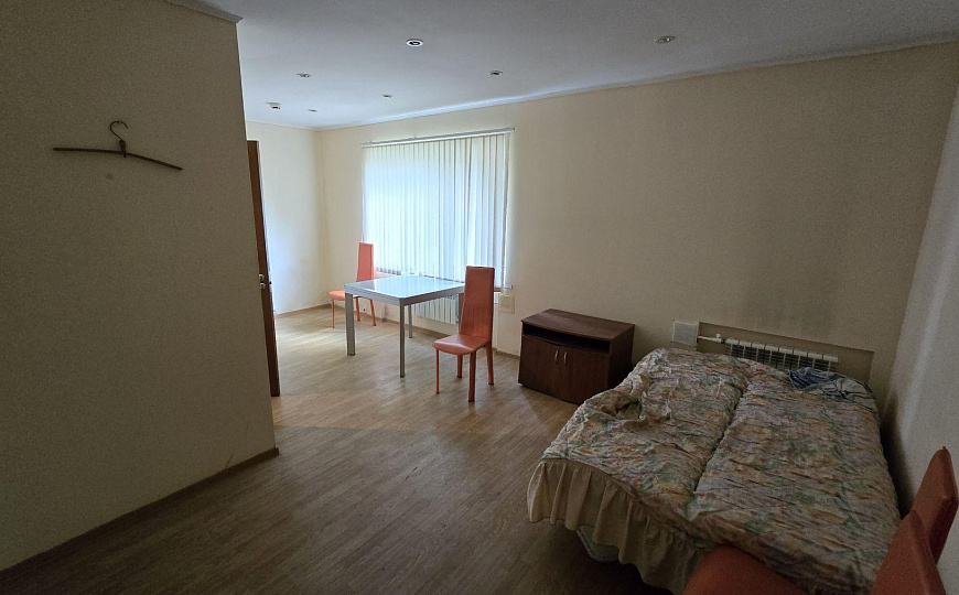 Продам отдельное здание, 727 м². Земля в собственности. фото