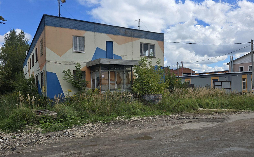 Продам отдельное здание, 727 м². Земля в собственности. фото