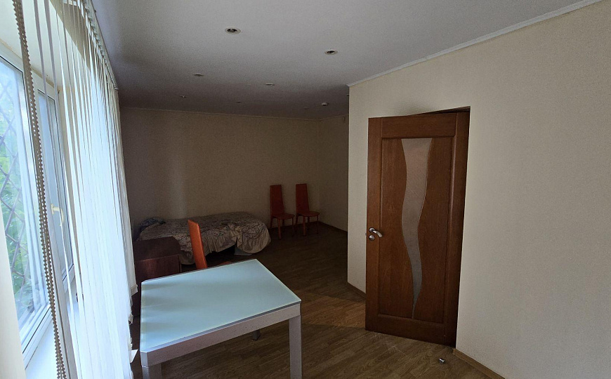 Продам отдельное здание, 727 м². Земля в собственности. фото