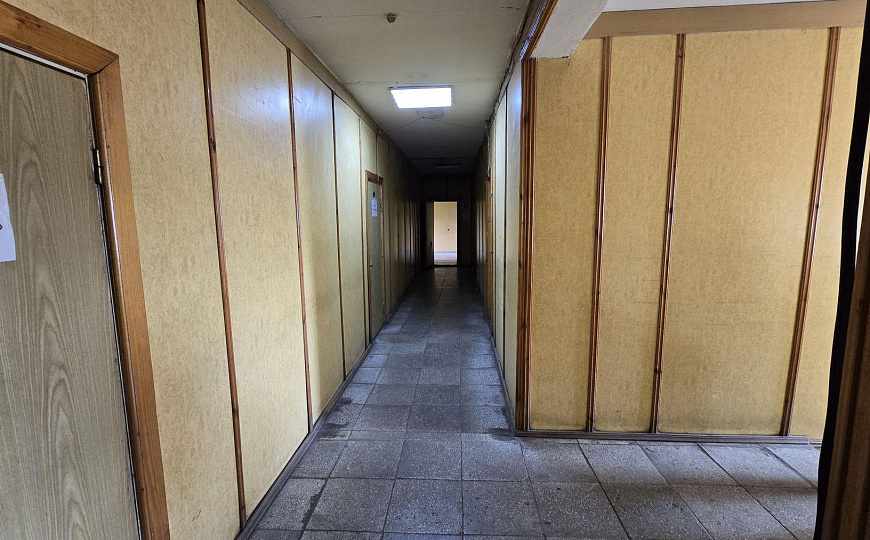 Продам отдельное здание, 727 м². Земля в собственности. фото