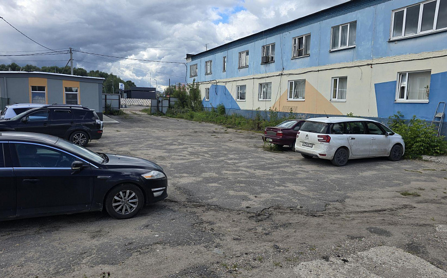 Продам отдельное здание, 727 м². Земля в собственности. фото