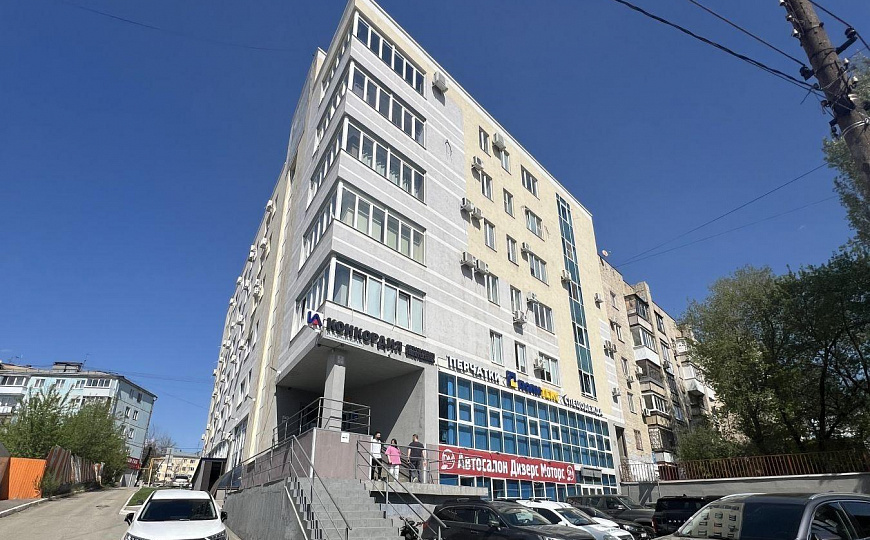 Помещение 246 кв.м. в Бизнес-центре  фото