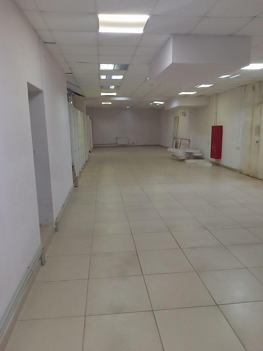 Площадь в торговом центре 30-145 м2  фото