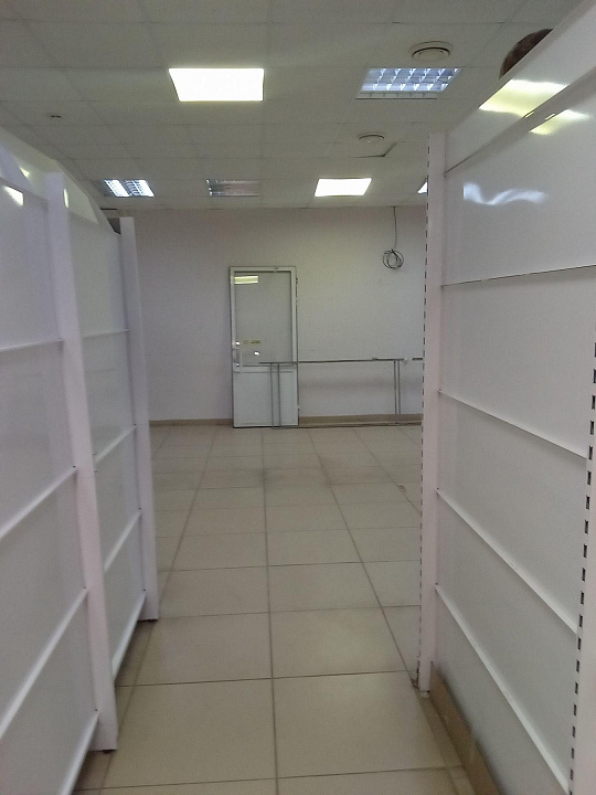 Площадь в торговом центре 30-145 м2  фото