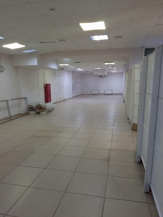 Площадь в торговом центре 30-145 м2  фото
