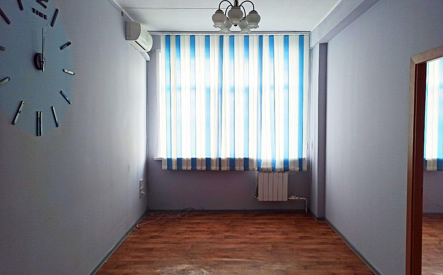 Сдаю офис 151м² в аренду фото