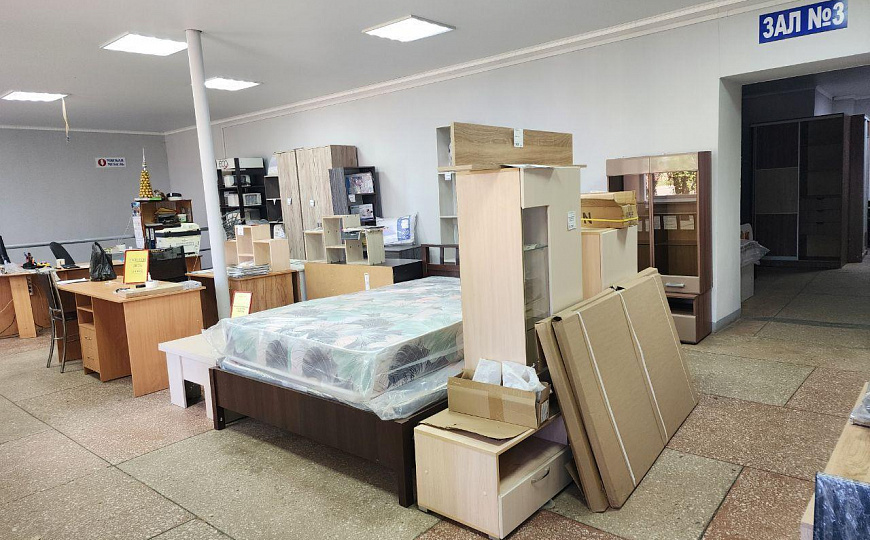 Помещение 260 кв.м на красной линии фото