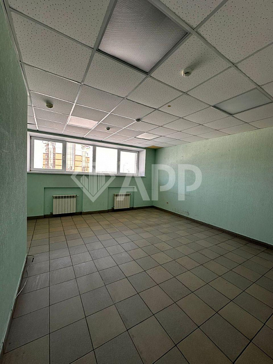 Продам 755.3м² около Восточного автовокзала фото