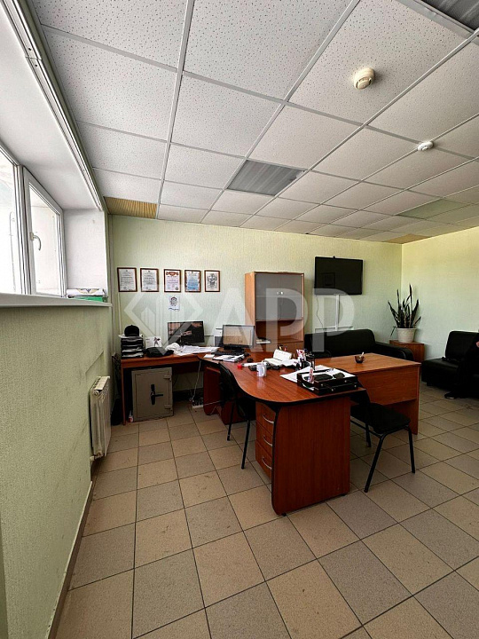 Продам 755.3м² около Восточного автовокзала фото