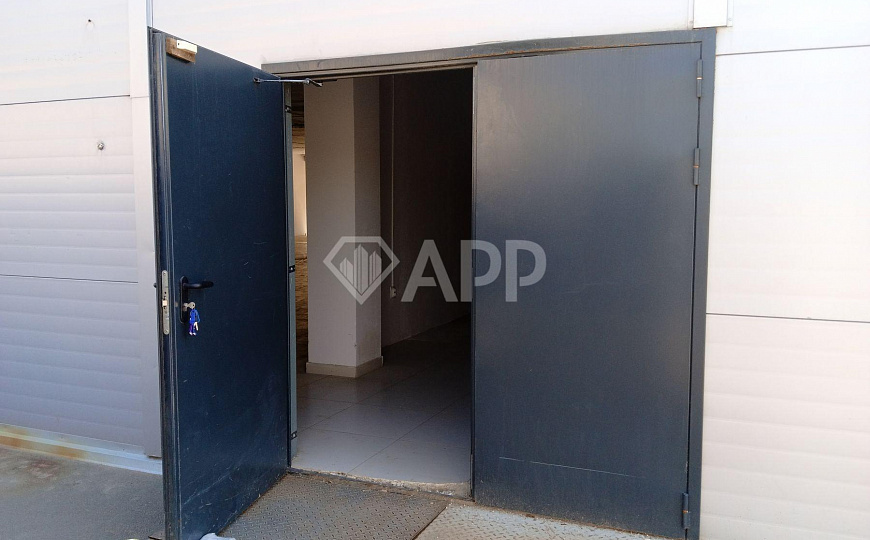 Сдаю помещение свободного назначения, 400 м² фото