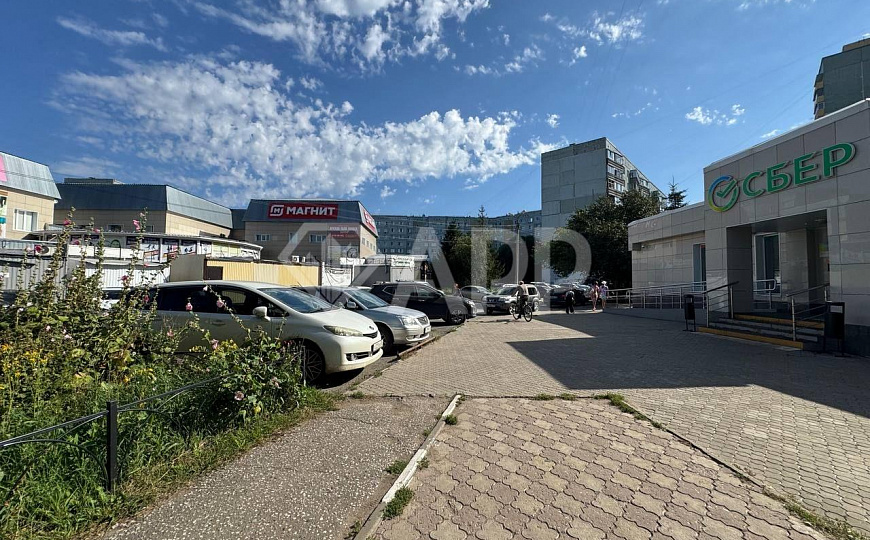 Островок в торговом комплексе фото