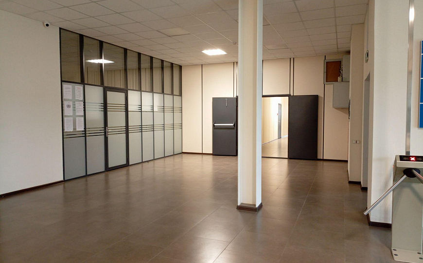 Сдам офисное помещение, 200-4 500 м² фото